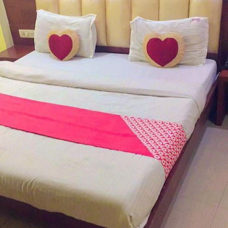 Ever Green Guest House Travel & Pg Ню Делхи Екстериор снимка