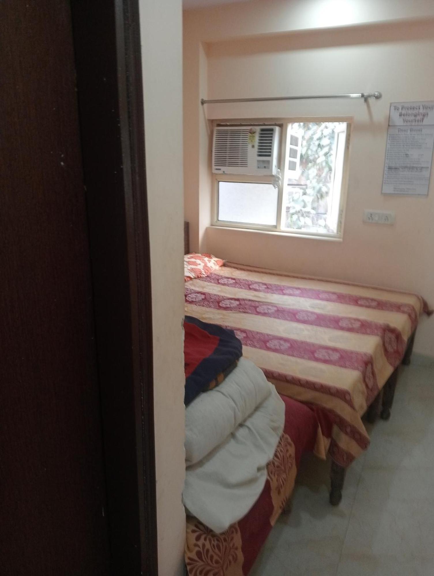 Ever Green Guest House Travel & Pg Ню Делхи Екстериор снимка